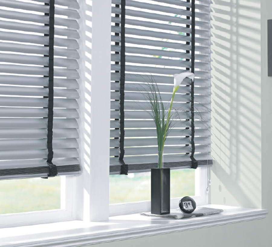 venetian blinds