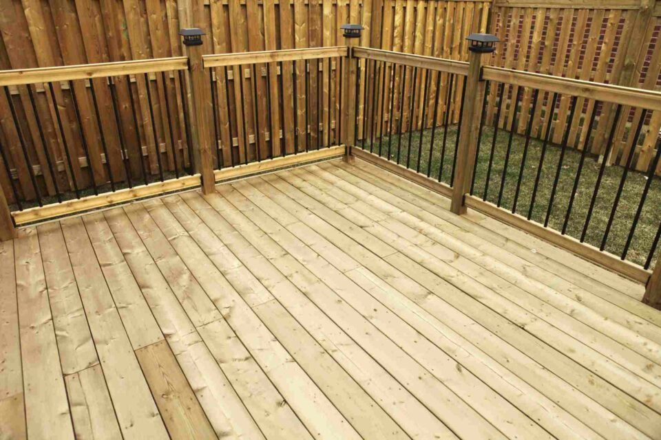 The pros and cons for Composite Decking vs. Wood Decking