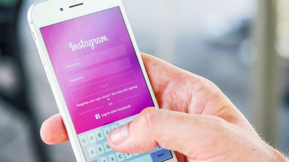 The 5 Best Story Views to Get on Instagram In 2023