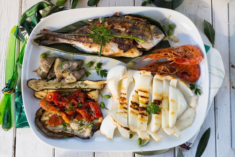 Step-by-Step Guide to Mediterranean Summerlin Grilled Sea food